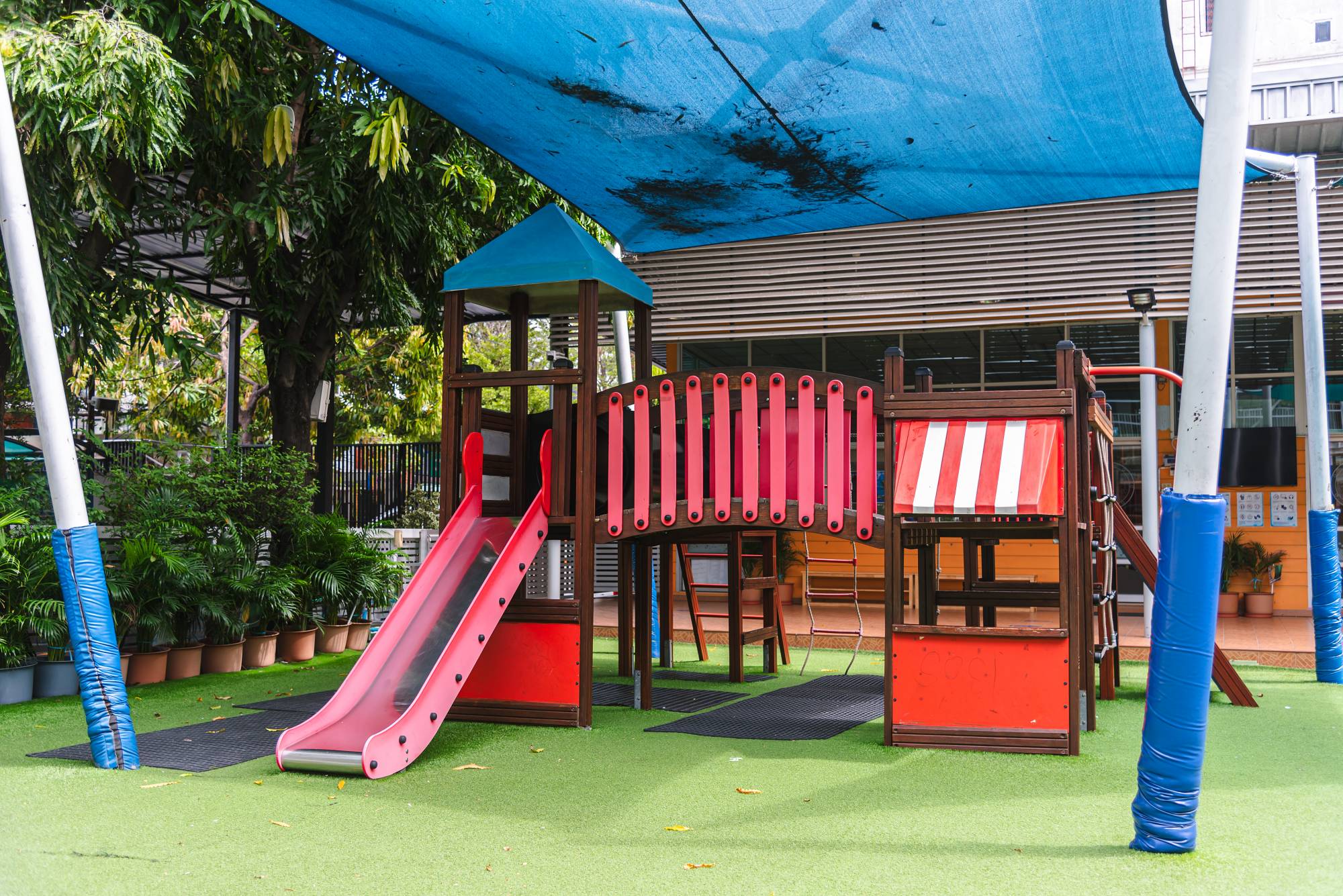 ICSN_Main_Playground_2