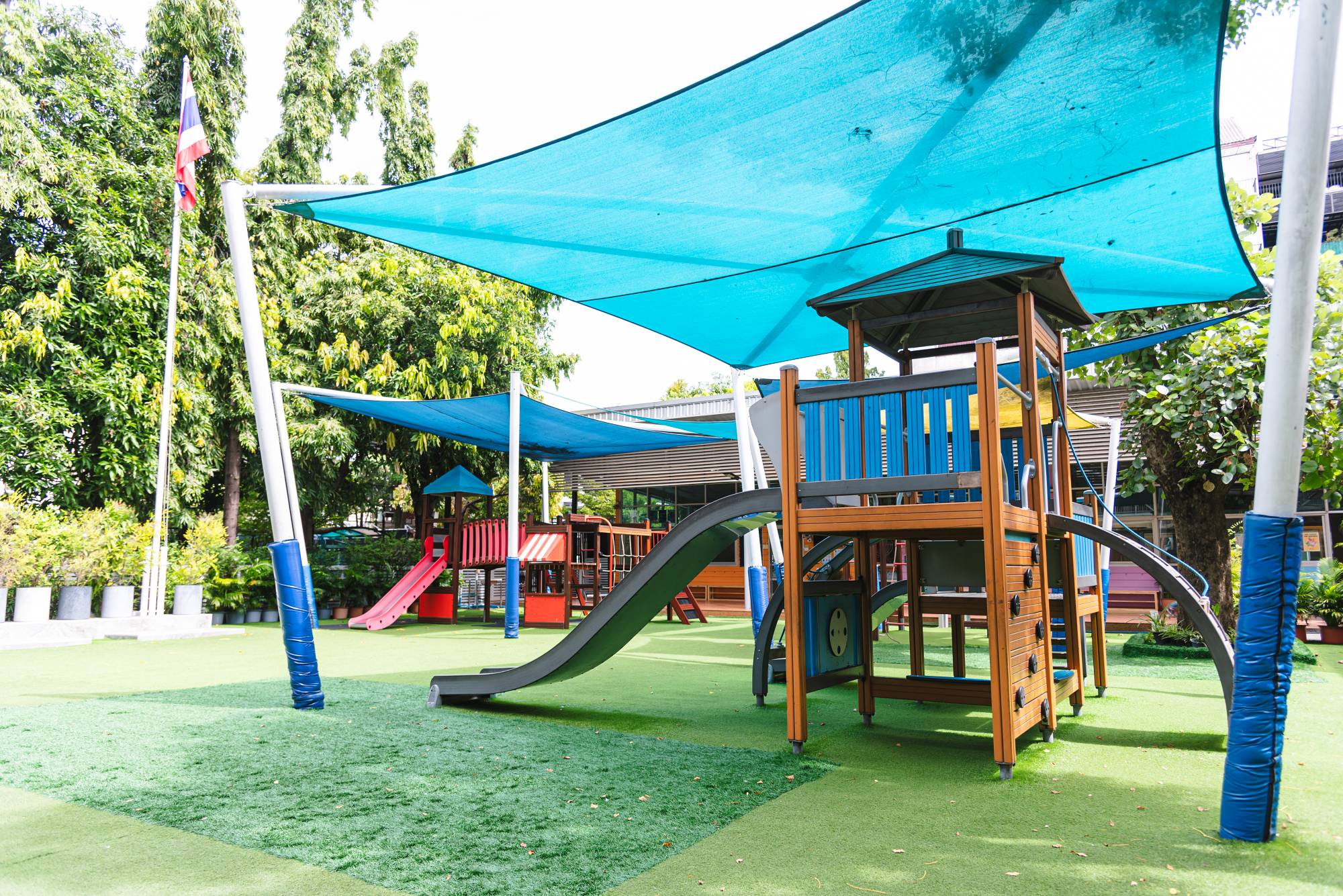 ICSN_Main_Playground_6